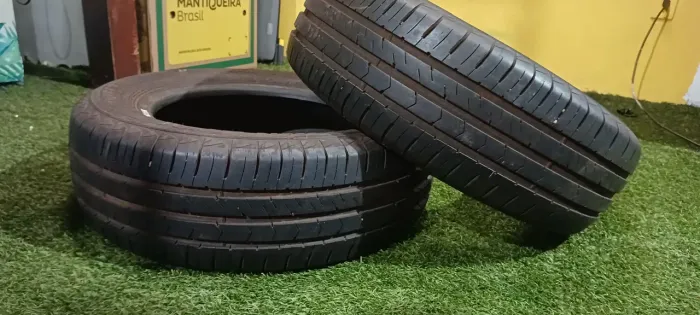 Pneu semi novo goodyear 195/65R15