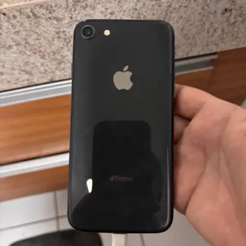 iPhone 8 64GB Preto - Para Peças ou Reparo (Tela Trincada)