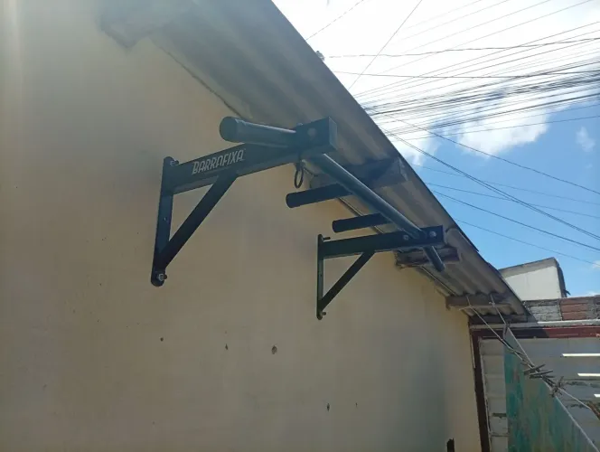 Barra fixa de parede e Paralelas para Calistenia. Chapas para fixação incluso.