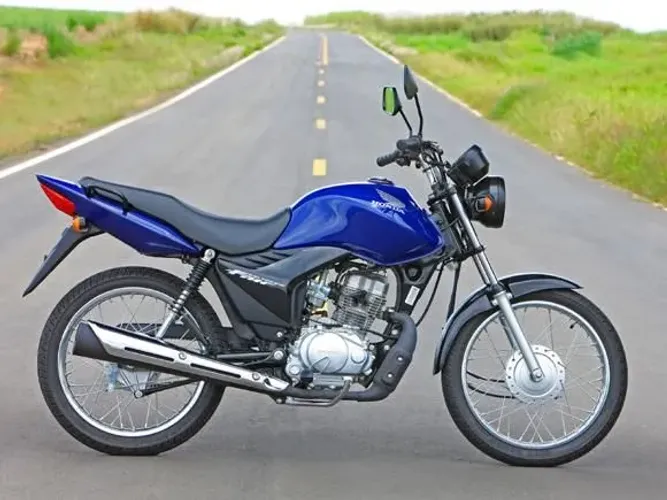 Moto em perfeito estado de conservaçao