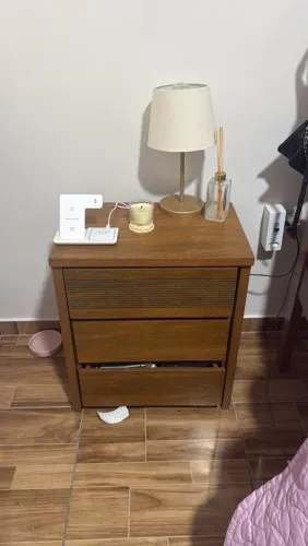 Vendo Mesa de Cabeceira em perfeito estado