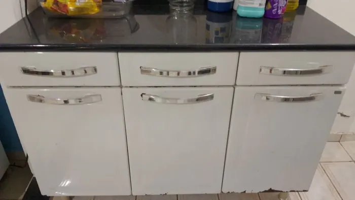 Balcão de aço Branco