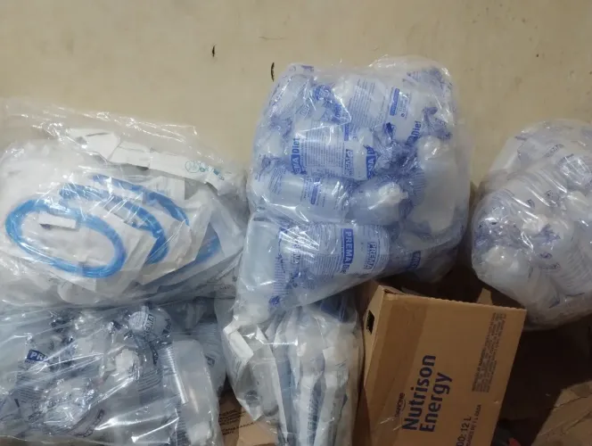 Vendo frasco para alimentação enteral
