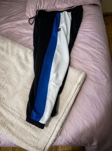 Vendo calça Nike original 