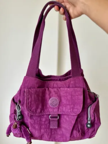 bolsa kipling roxa