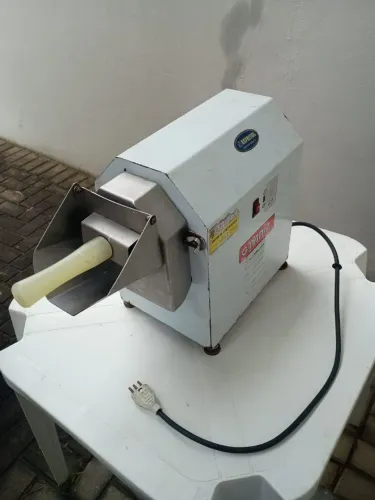 Ralador de queijo industrial G.PANIZ para lanchonete pizzaria hambúrgueria