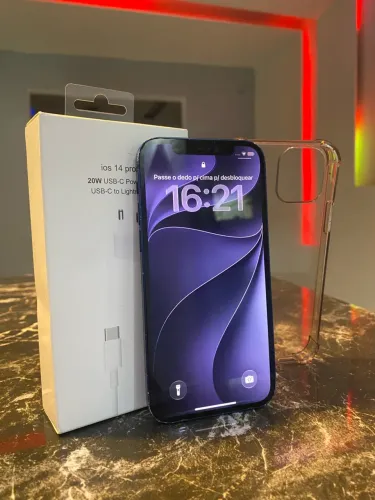 iPhone 12 64 GB muito novo