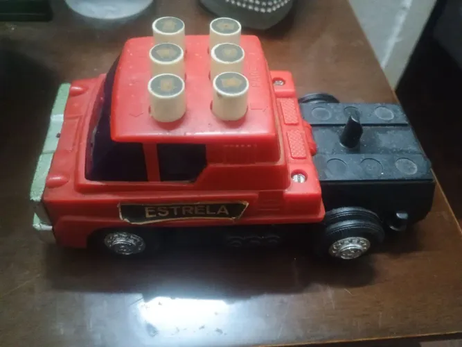 Carrinho antigo estrela 