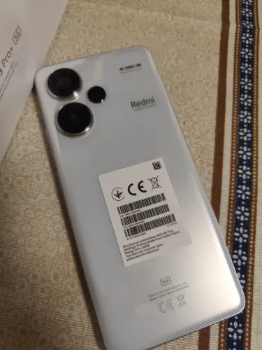 Vendo celular xaiomy, estado de novo.