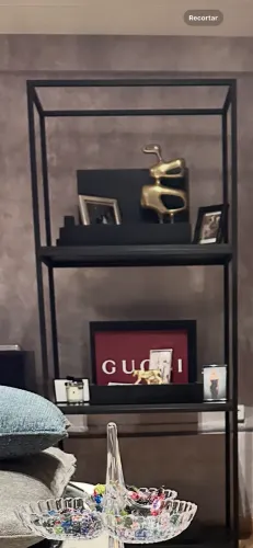 Estante em Metalon e mdf preta