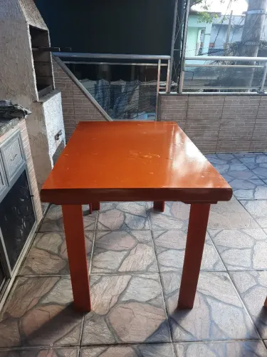 Mesa de madeira 4 cadeiras