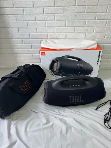 JBL Boombox 4
