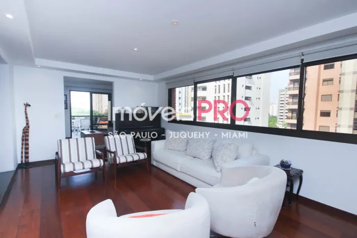 Lindo apartamento de 206m² no Campo Belo.