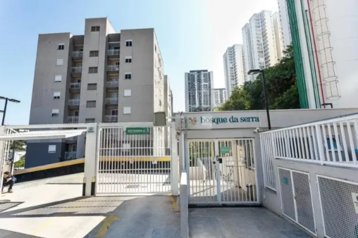 CONDOMÍNIO BOSQUE DA SERRA - Apto de 48m², em excelente localização, próximo ao Shopping T