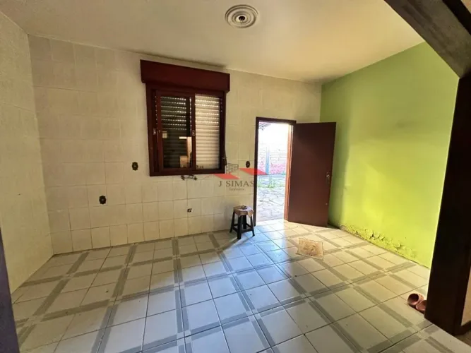 Casa para Venda em Porto Alegre, Cristo Redentor, 4 dormitórios, 1 suíte, 3 banheiros, 1 v