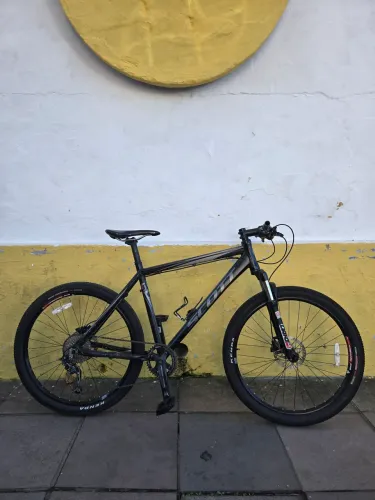 Bicicleta Scott aro 26