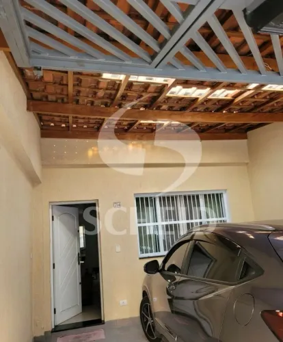 Sobrado à venda com 2 dormitórios na Vila Cruzeiro, ao lado da Chácara Santo Antônio