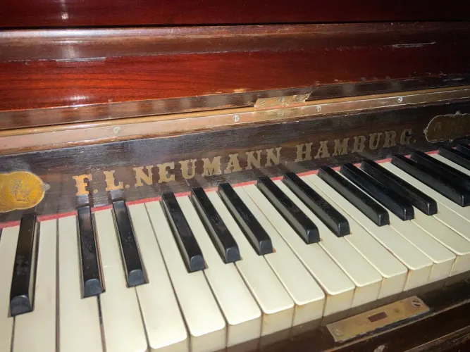 Piano Vertical - Oportunidade Única
