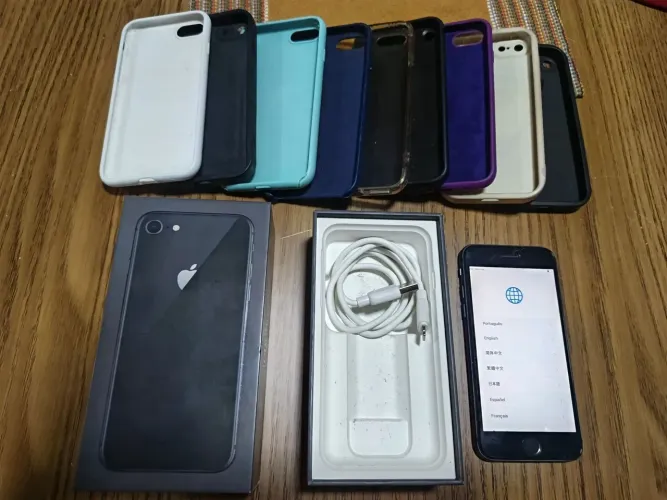 iPhone 8 ótimo estado de conservação