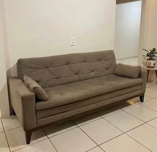 Sofá 3 lugares semi novo