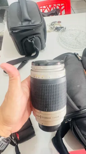 Câmera fotográfica profissional Nikon