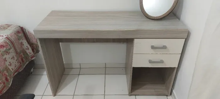 Mesa escrivaninha