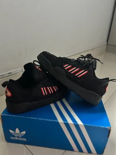 Tênis adidas ADI2000 preto e vermelho
