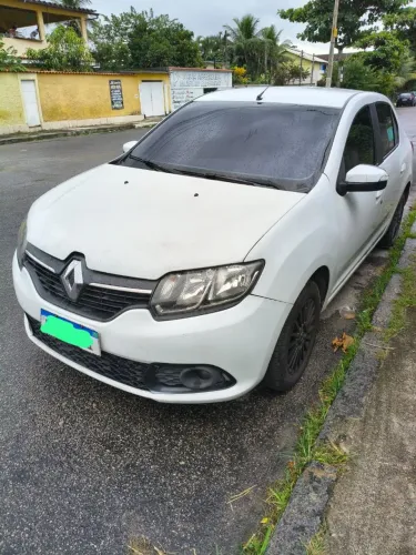 Renault Logan Dynamique Hi-flex 1.6 8V 4P 2015