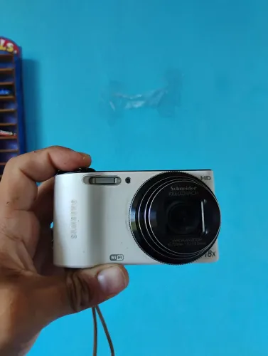 Camera digital Samsung 14.2 mp WB150F