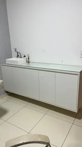 Pia de Estética com Cuba, Torneira e Armário