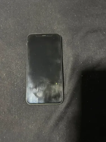 Celular iPhone 11