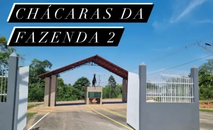 COMPRE SUA CHÁCARA DOS SONHOS COM ÁREA DE LAZER