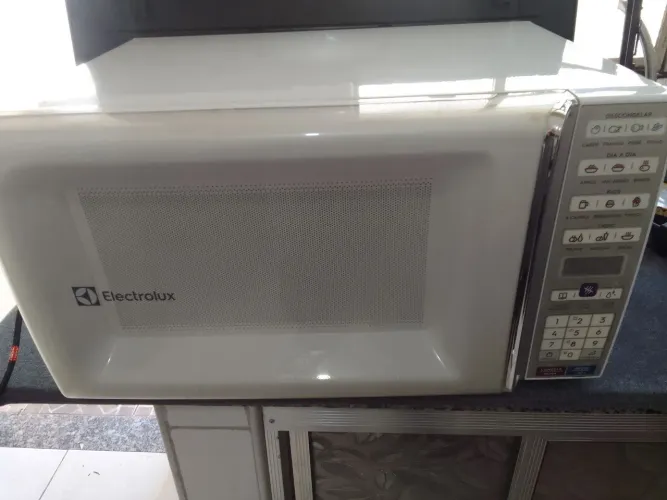 .microondas eletrolux 220v tudo ok plato lindo