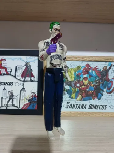 Coringa esquadrão suicida 30 cm original marca Hasbro 