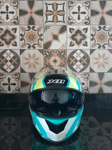 Capacete X11 Revo tamanho 62