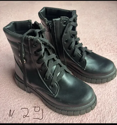 Bota tamanho 29