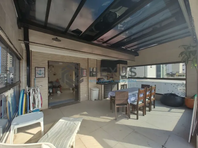 Cobertura duplex com varanda e vista livre na Praia das Asturias, Guaruja