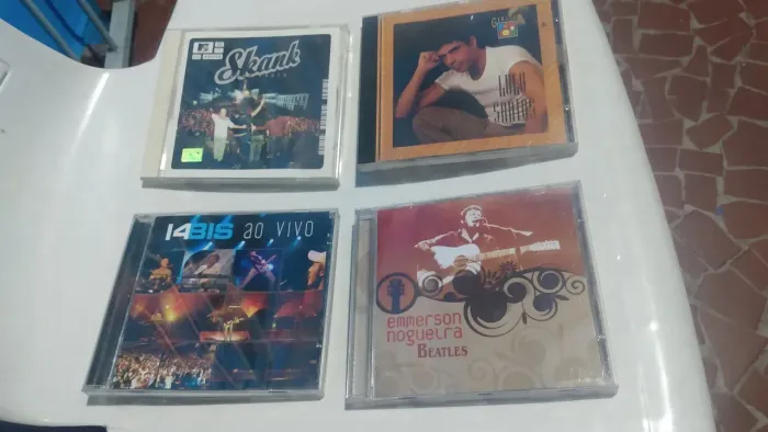 Kit 4 cds originais em bom estado. 