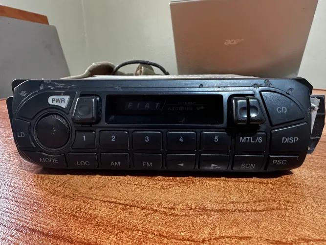 RÁDIO TOCA-FITAS ORIGINAL FIAT MODELO AI500 - FABRICAÇÃO 1998 (PHILCO USHUAIA)