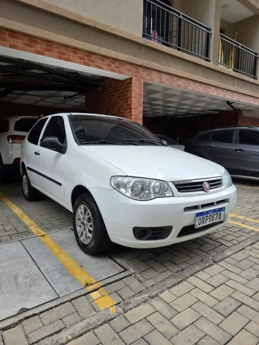 Fiat Palio 1.0 Celebr. Economy F.flex 8V 2P 2014