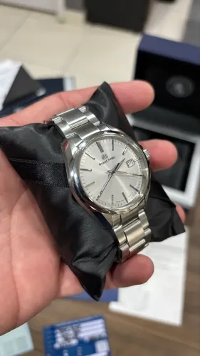 Grand Seiko 37mm Quartz