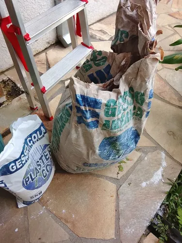 Doação gesso em pó 