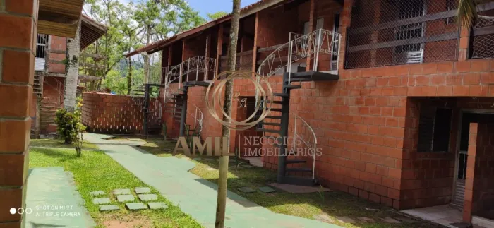 Casa em Condomínio à Venda em Ubatuba-SP, Bairro Rio da Prata: 1 Quarto, 1 Banheiro, 1 Vag