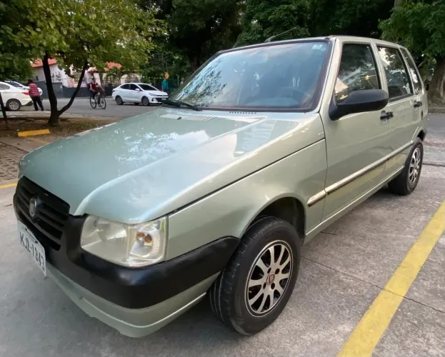 Fiat Uno Mille Celeb/celeb.econ 1.0 F.flex 4P 2009