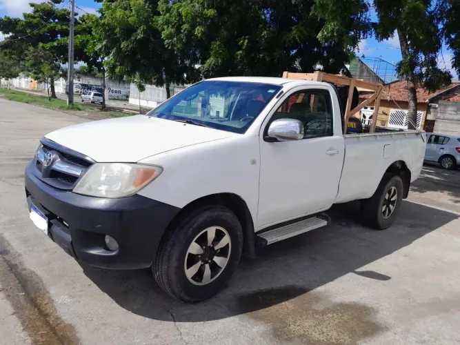 Toyota Hilux CS D4-d 4X2 2.5 16V 102cv TB Dies. 2007
