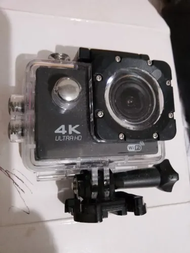 Vendo Câmera GoPro 4K HD Nova.