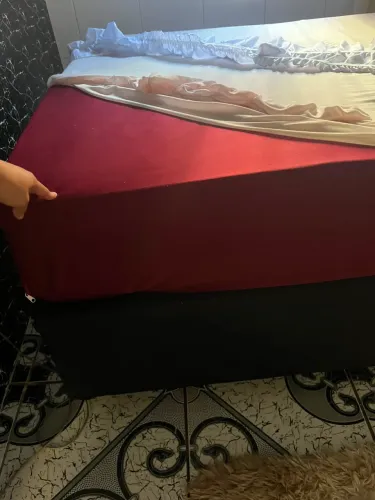 Cama de casal box em ótimo estado
