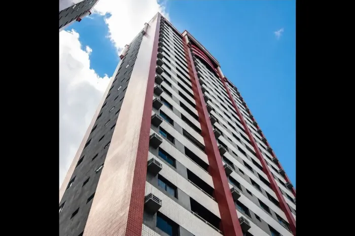 Apartamento para venda tem 76 metros quadrados com 3 quartos em Meireles - Fortaleza - Cea
