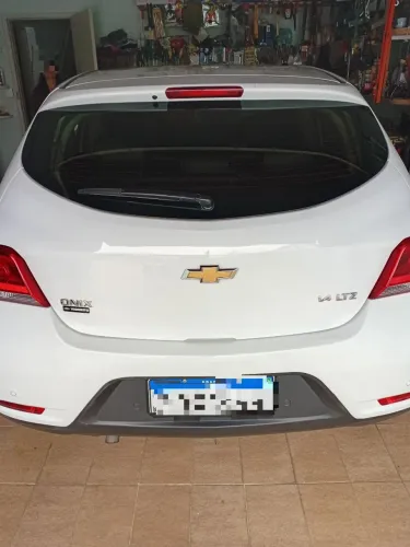 Chevrolet Onix Hatch LTZ 1.4 8V Flex Mec. 4P 2019