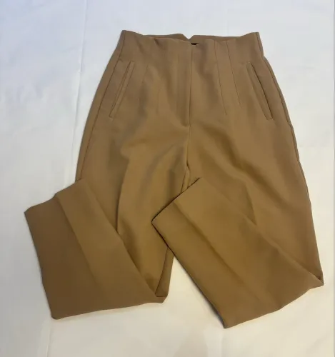 Calça Zara Bege tamanho M